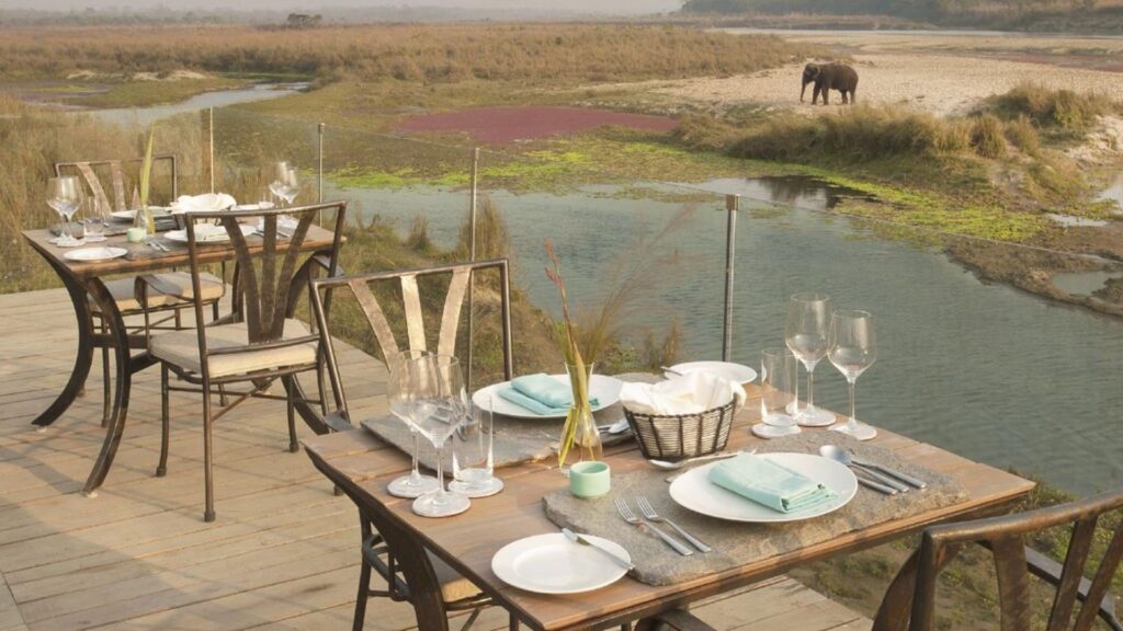 nhân-sự-ngành-nghỉ-dưỡng-sinh-thái