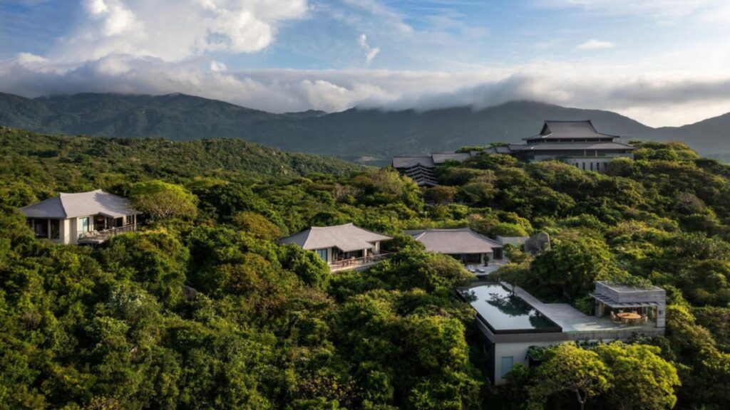 tu-duy-nguoc-dong-adrian-zecha-bat-dong-san-di-san-tai-viet-nam-4